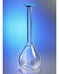 Corning PYREX VISTA Class B Volumetric Flasks with Polyethylene Snap-Cap,